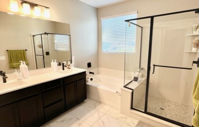 Modern Elegance in Summerlin West – Gated Bristle Vale at Stonebridge