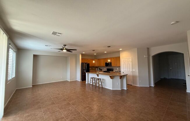 Great Single Story 3 Bedroom Home in Southwest Nevada Trails!