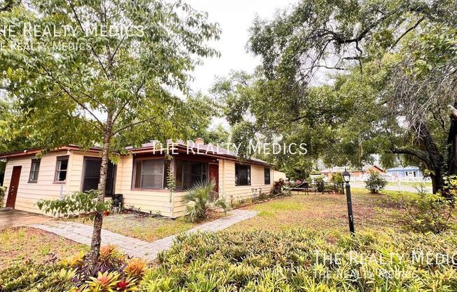 1100 SANTA ANITA ST