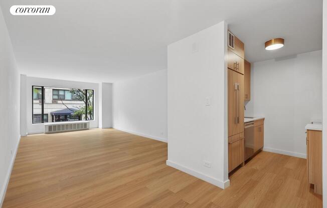 1 bed, 1 bath, 770 sqft, $6,200, Unit 7E