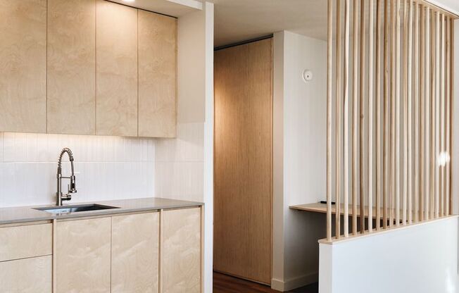 Studio, 1 bath, $1,600