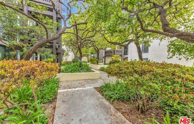 7740 Redlands Street