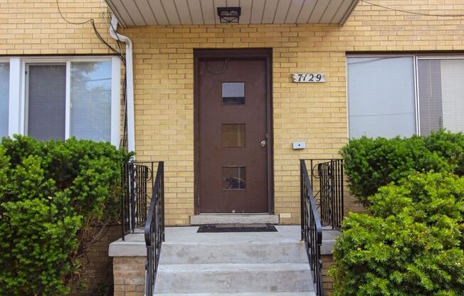 7129 Columbia Ave