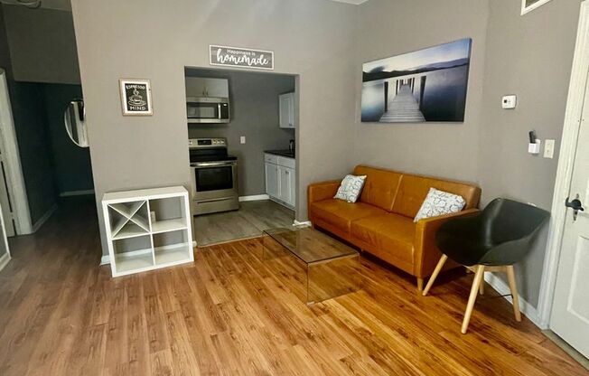 Welcome to this charming 3-bedroom, 1-bathroom home located in the vibrant city of Charlotte, NC