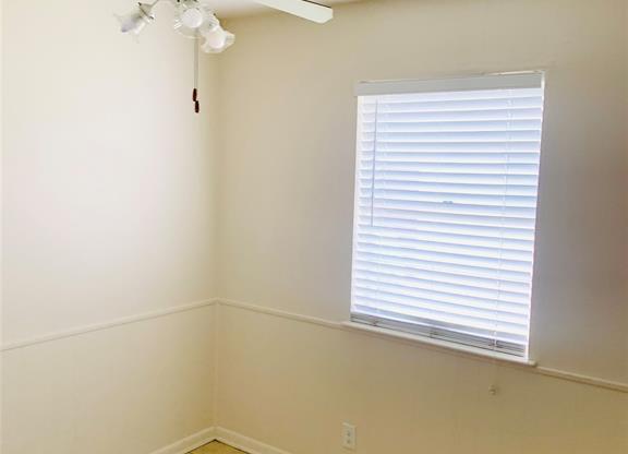2131 ALOHA DR