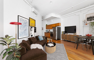 Studio, 1 bath, $4,600, Unit 3J