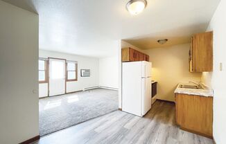 2 beds, 1 bath, 750 sqft, $695, Unit 21