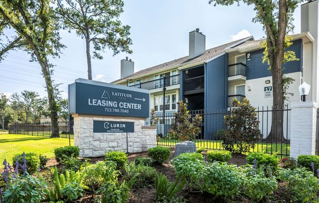 Leasing Center Signage at Latitude 2976, Texas