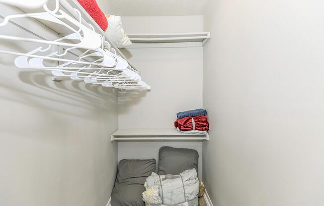 2 beds, 2 baths, 850 sqft, $1,179