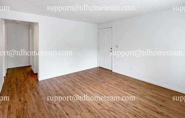 1509 E 38 ST