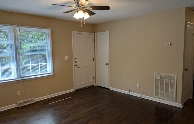 3 beds, 1 bath, $1,425