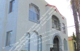 1828 E 8 ST