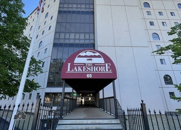 65 Lake Ave