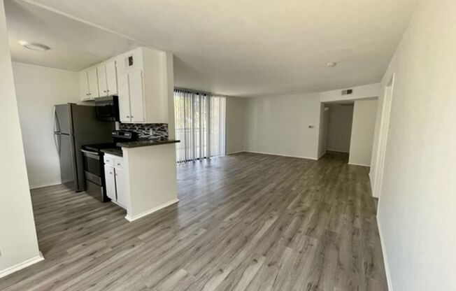 3 beds, 2 baths, 1,025 sqft, $3,395, Unit 101