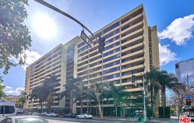 600 W. 9th Street