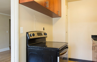 1 bed, 1 bath, 588 sqft, $1,595, Unit 106