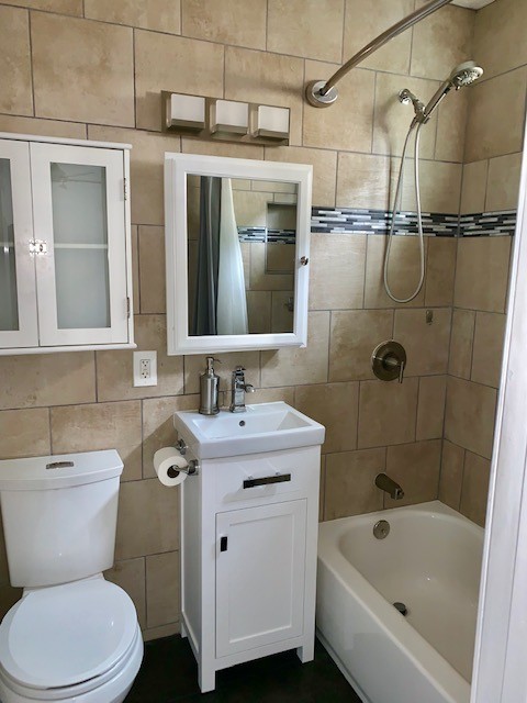 Duplex for rent in Mount Hope/Golden Hill!