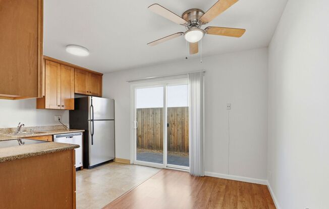 Poplar Plaza Apartments