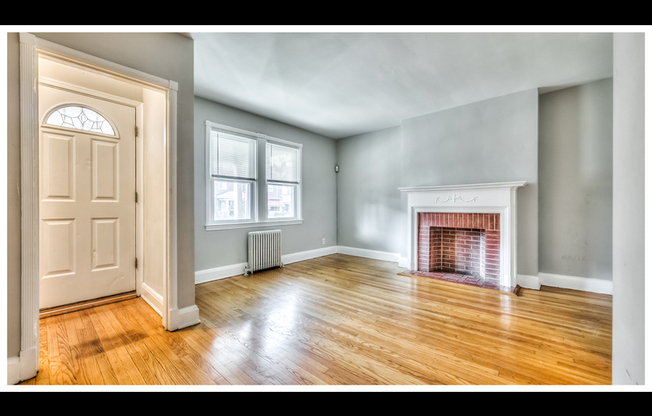 833 N WOODINGTON RD