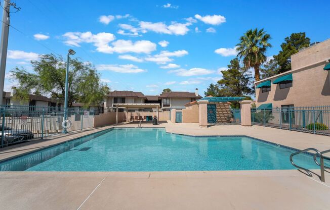 Quaint upstairs condo ready for you to call home!