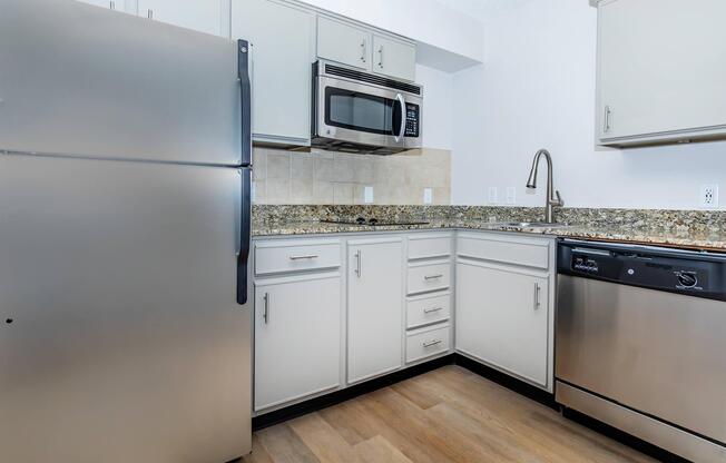 1 bed, 1 bath, 446 sqft, $1,371