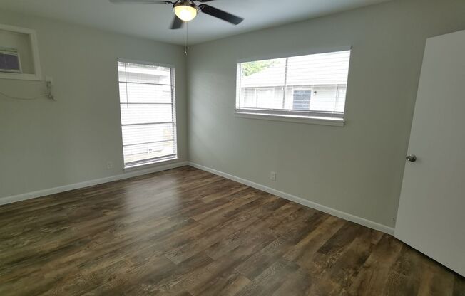 1 bed, 1 bath, 671 sqft, $895, Unit Unit 112