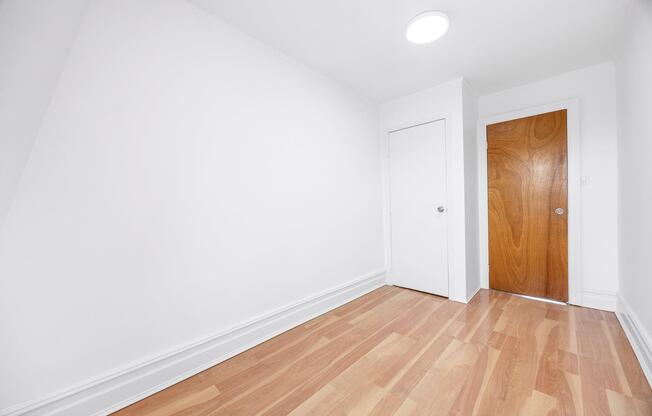 3228 47 ST