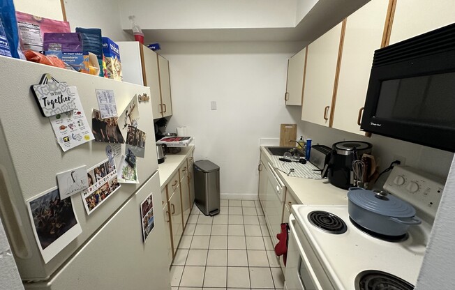72 Euston Rd Apt 205
