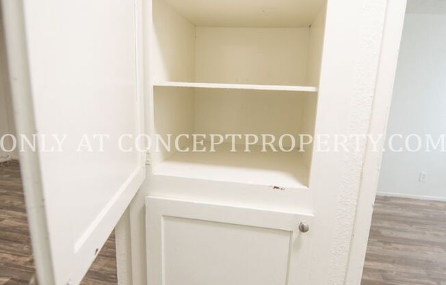 2 beds, 1 bath, 580 sqft, $1,049, Unit C4