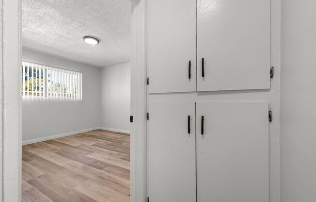 2 beds, 1 bath, 875 sqft, $1,688, Unit 7a