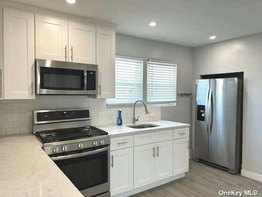 1 bed, 1 bath, $2,500