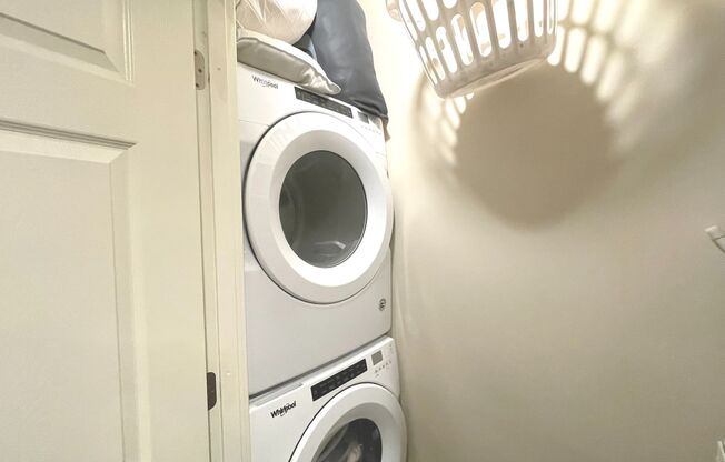2 beds, 1 bath, $2,145, Unit 101