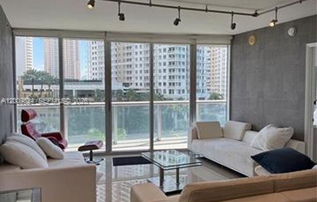 2 beds, 2 baths, 1,325 sqft, $5,000, Unit 465 Brickell Ave # 619