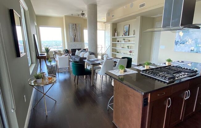 2 beds, 2.5 baths, 2,171 sqft, $9,728, Unit 1910