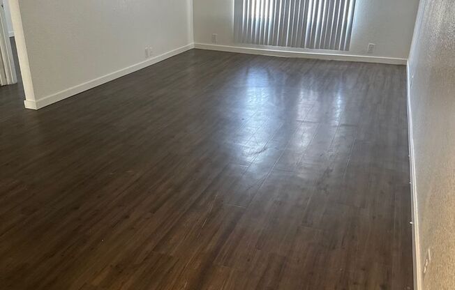 2 beds, 1 bath, 800 sqft, $1,100, Unit CASA-104