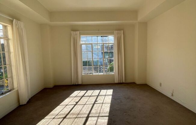 Lantz Building 02 - 2501 Ivy Dr