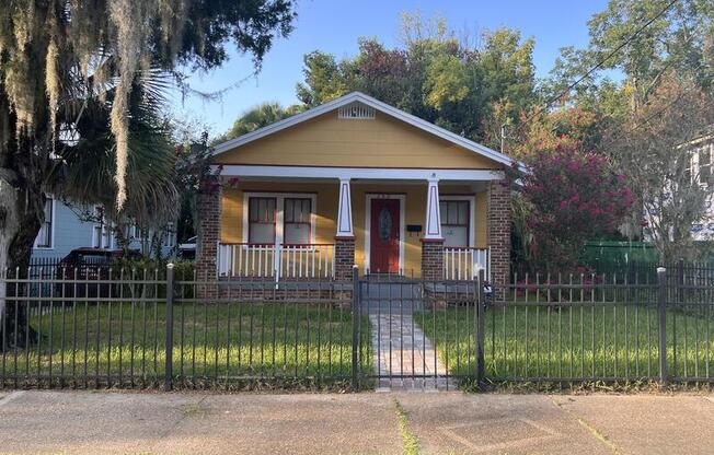 232 E 2 ST
