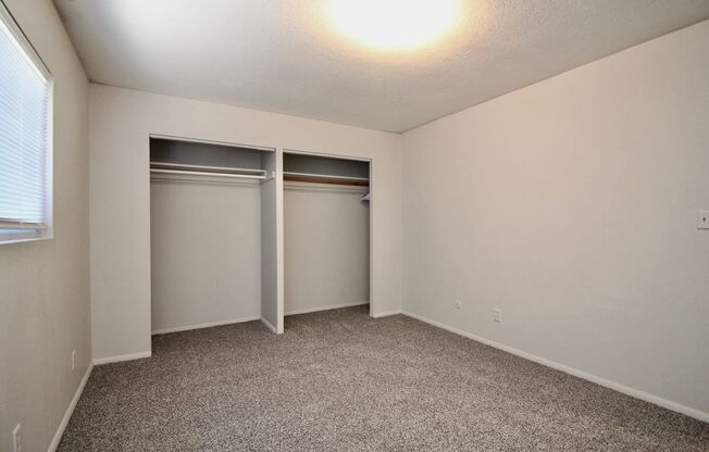 2 beds, 1 bath, $650, Unit Unit - A