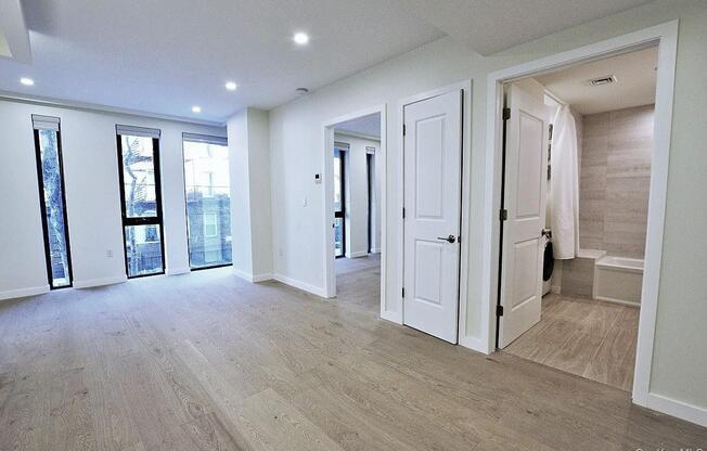 1 bed, 1.5 baths, 565 sqft, $3,150, Unit 2D