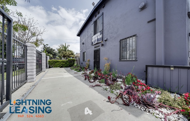 1864 3/4 CORDOVA ST