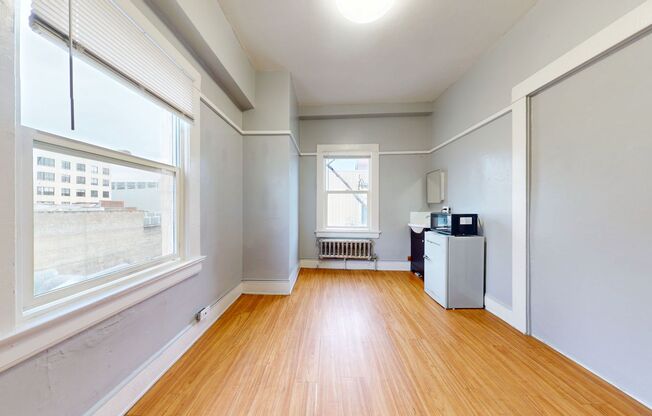 Studio, , 131 sqft, $1,100, Unit 31