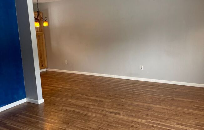 1 BR/1 B near shopping center, UMED, and the Military base JBER.