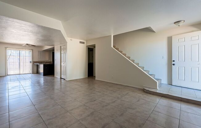 3 bedroom townhome in Glendale