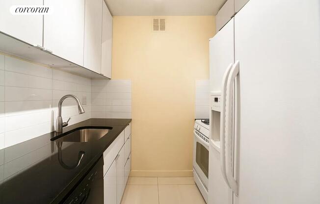 1 bed, 2 baths, 805 sqft, $4,500, Unit 6K