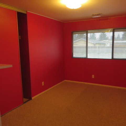 2 beds, 1 bath, $1,750