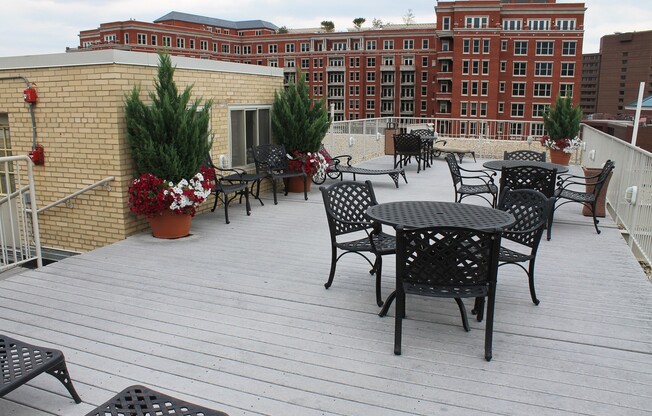 Studio, 1 bath, 487 sqft, $2,175, Unit 502