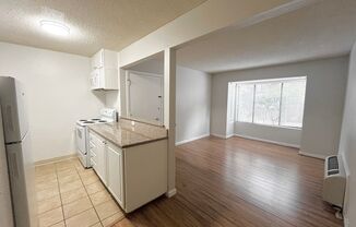 1 bed, 1 bath, $1,695, Unit 10