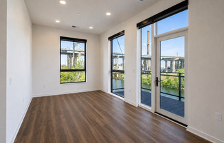 2 beds, 1 bath, 983 sqft, $2,950, Unit 113