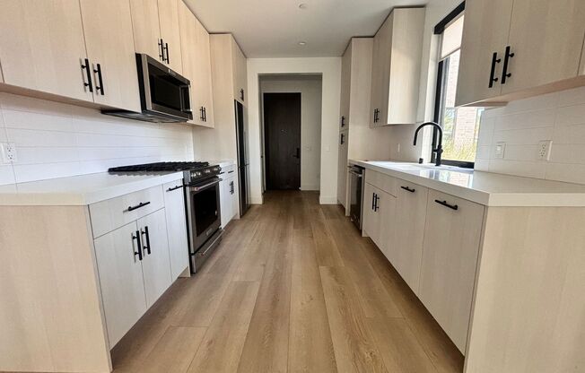 Luxury Living in the Heart of Downtown Encinitas