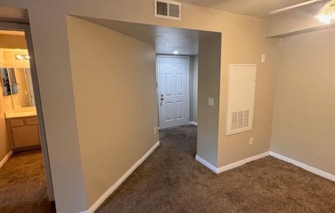 A Fabulous 2 Bedroom, 2 Bathroom Condo in Henderson.